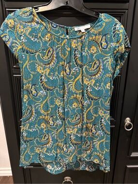 DR2 Teal Paisley Cap-Sleeve Blouse with Yellow Accents